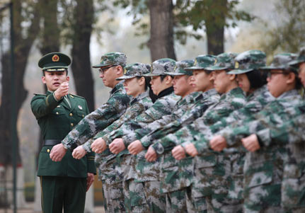2天企業(yè)員工軍訓(xùn)方案