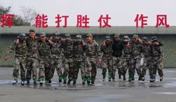 成都繆斯造型員工軍訓(xùn)拓展活動